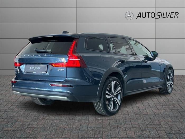 AutoSilver - VOLVO V60 Cross Country | ID 32860