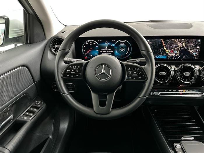 AutoSilver - MERCEDES-BENZ GLA 180 | ID 37923