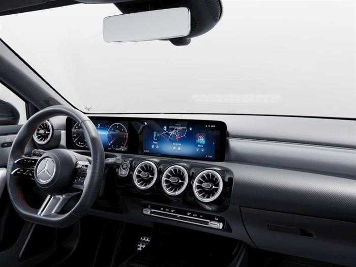 AutoSilver - MERCEDES-BENZ A 180 | ID 38357