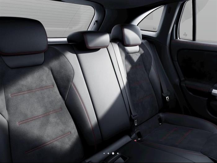 AutoSilver - MERCEDES-BENZ GLA 200 | ID 38352