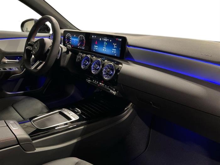 AutoSilver - MERCEDES-BENZ A 180 | ID 39037