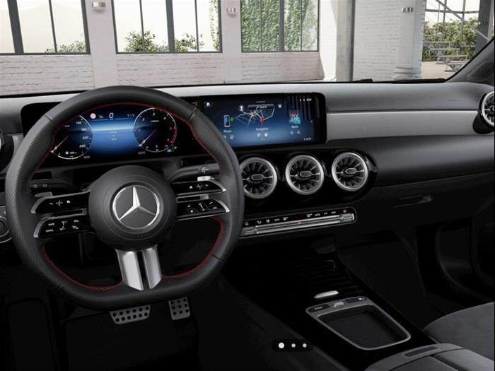 AutoSilver - MERCEDES-BENZ A 200 | ID 40300