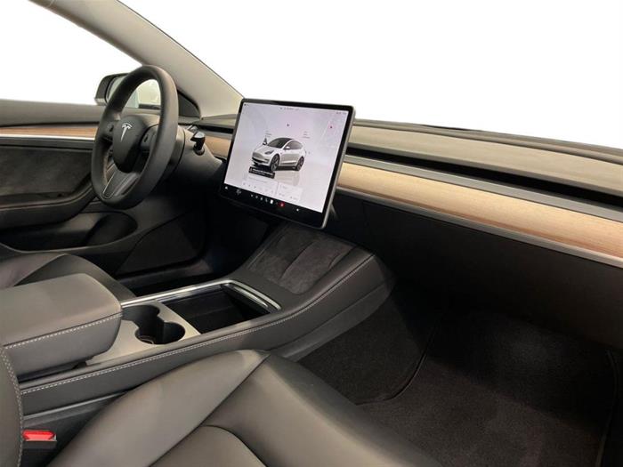 AutoSilver - TESLA Model 3 | ID 40538