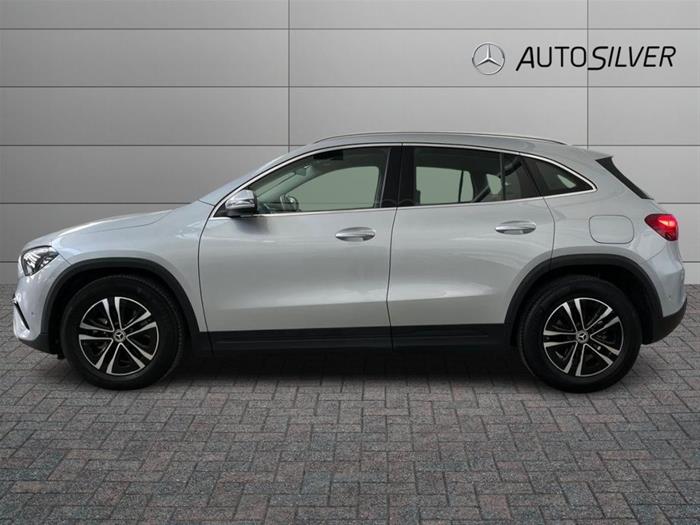 AutoSilver - MERCEDES-BENZ GLA 180 | ID 40944